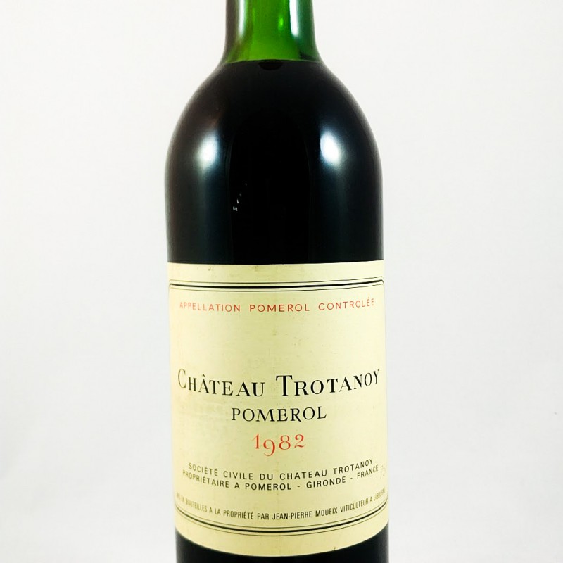 Château Trotanoy -- Pomerol -- 1982 -- 75 cl